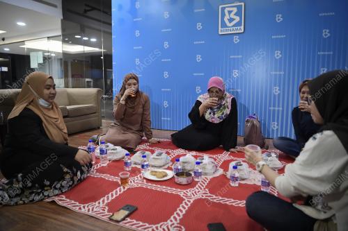 MAJLIS SAHUR BERSAMA PETUGAS BERNAMA