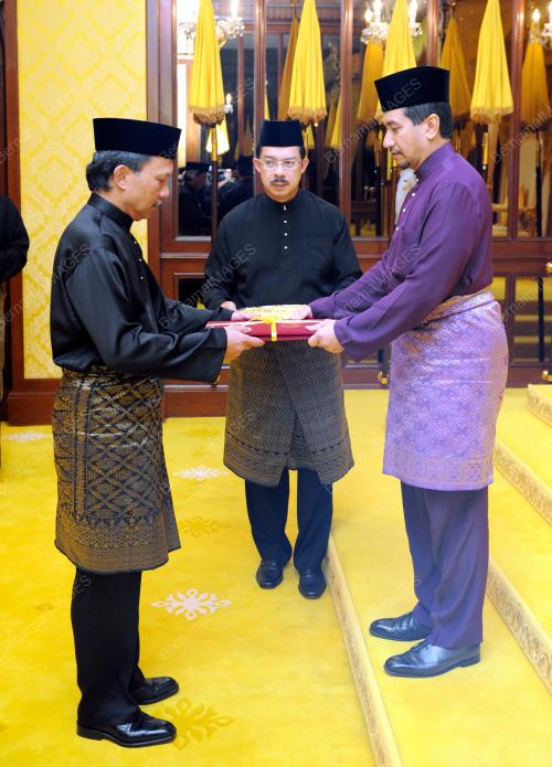 TUANKU MIZAN ZAINAL ABIDIN