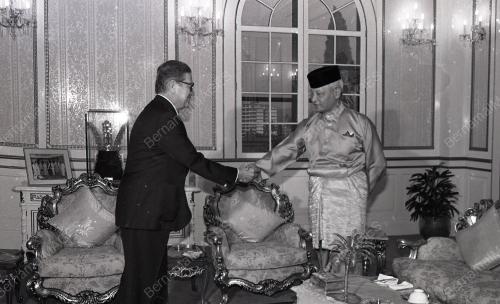 YANG DI-PERTUAN AGONG