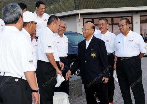 KL01_26022012_AGONG