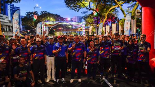 DATUK SERI TIONG KING SING
