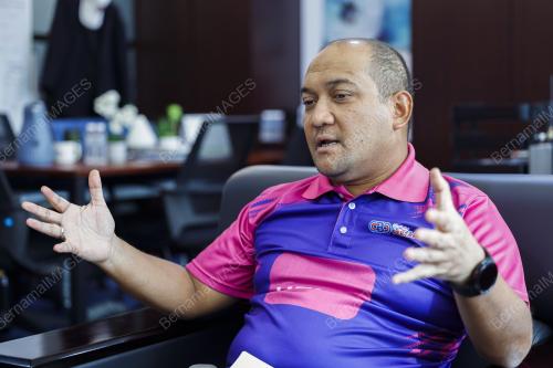 KHAIRIL ANUAR MOHAMMAD
