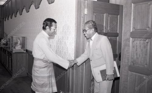 DR. MAHATHIR MOHAMAD