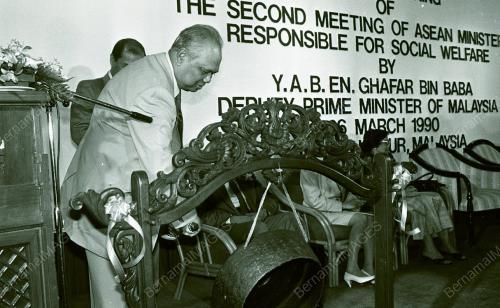 MESYUARAT KEDUA ASEAN