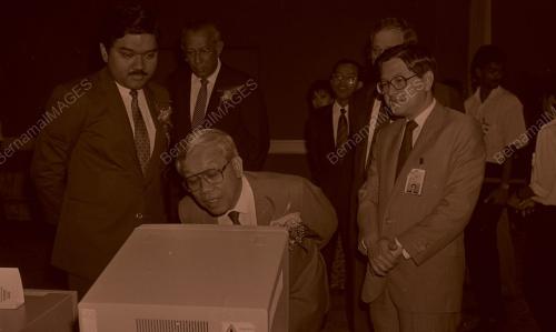 KL01_260390_IBM