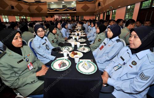 KL01_26042013_SARAPAN