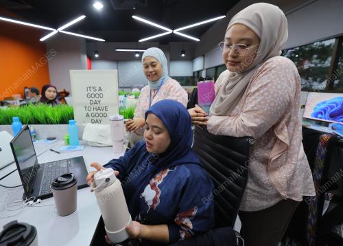 'TUMBLER' BUKAN SEKADAR BEKAS MINUMAN