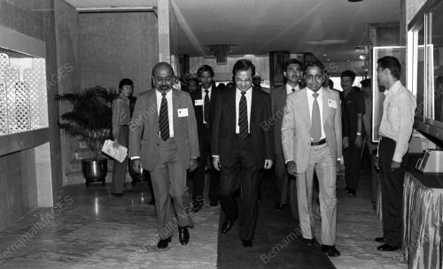 KL01_27012015_PERSIDANGAN