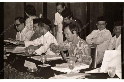 DATUK MUSA HITAM RASMI PERSIDANGAN