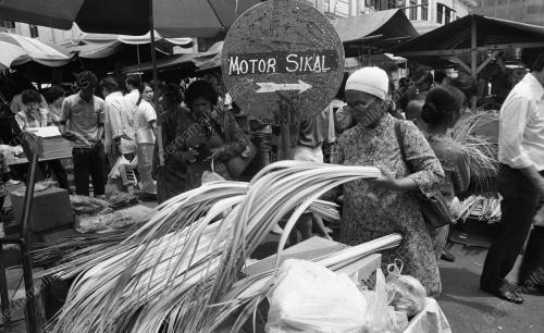 PERSIAPAN MENJELANG AIDILFITRI
