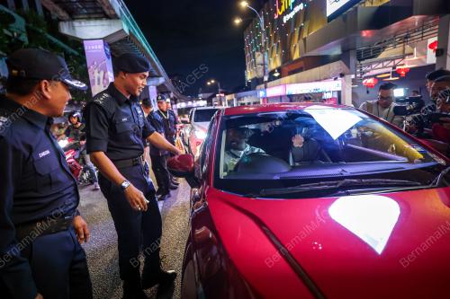 DATUK AZRY AKMAR AYOB
