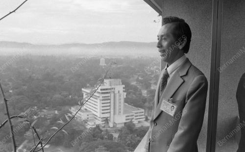KL01_28061980_CANADA_FM