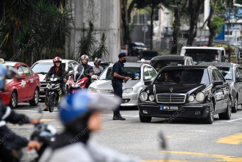 OPERASI HORMAT UNDANG-UNDANG JALAN RAYA POLIS KL