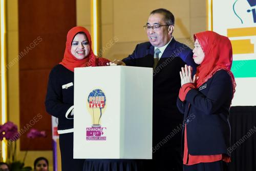 KL01_28112017_MALAYSIA_BN201711262550