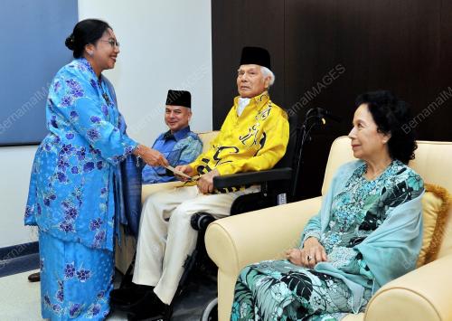 KL01_28122013_SULTAN_AZLAN