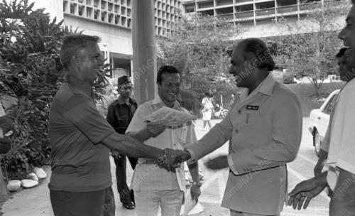 KL01_29012015_BERI_HADIAH