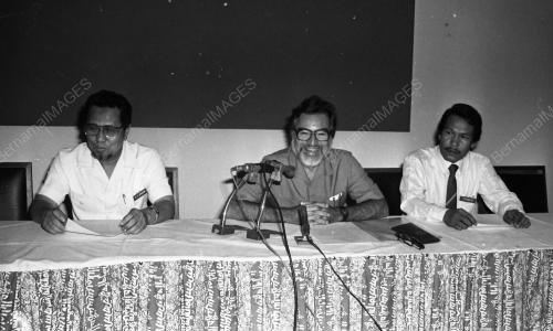 KL01_29012015_UNGKU_AZIZ