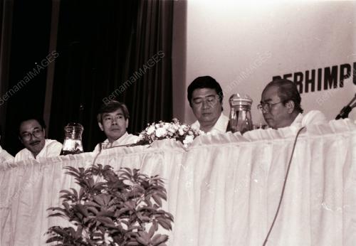 DATUK SERI DR. LING LIONG SIK