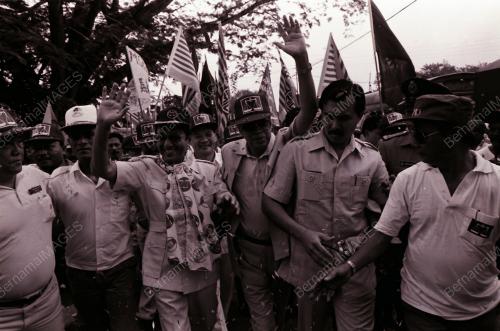 DATUK SERI DR. MAHATHIR BIN MOHAMAD