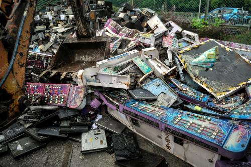 PELUPUSAN BARANG KES KOMPUTER PERJUDIAN