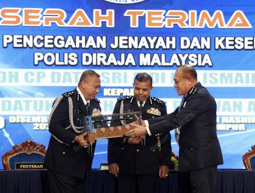 DATUK SERI AYOB KHAN MYDIN PITCHAY