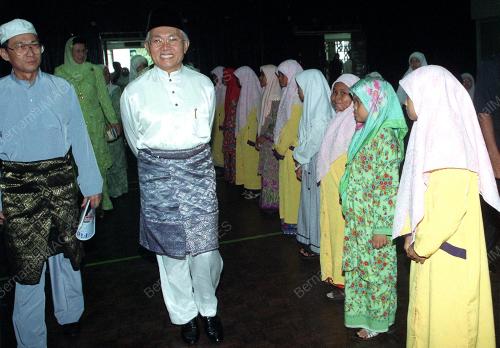 TAIB MAHMUD - DARUL FITRAH
