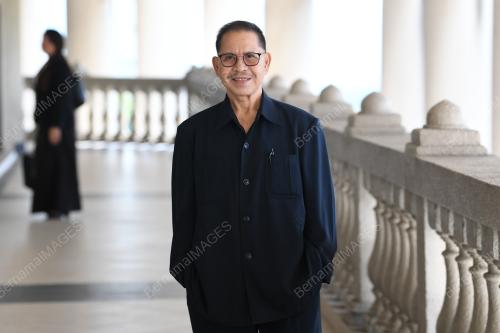 TAN SRI KASITAH GADDAM