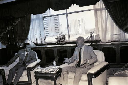 LEE KUAN YEW