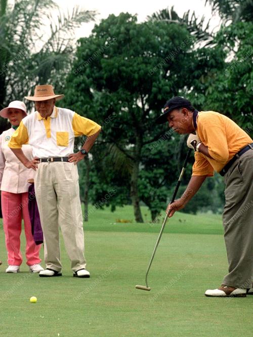 AGONG - GOLF