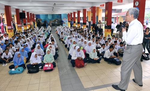 KL01_30092014_LAWATAN_UPSR