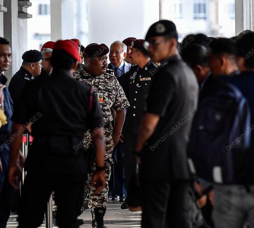 DATUK SERI NAJIB TUN RAZAK