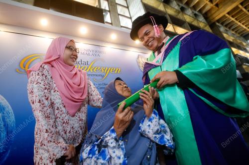 DR NOORILHAM ISMAIL