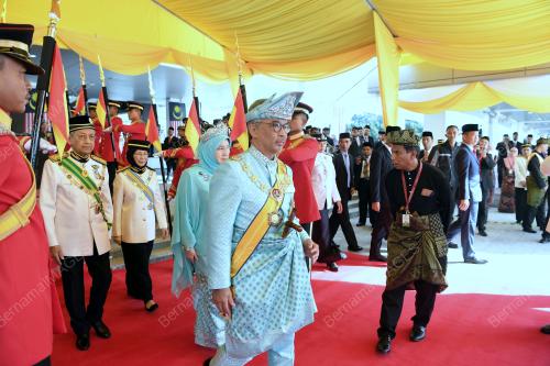 KL01_31012019_AGONG_BN201901077640