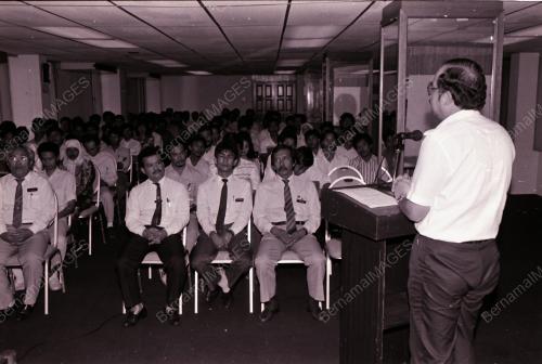 DATUK SERI MOHD NAJIB TUN ABDUL RAZAK