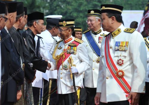 KL01_31072013_AGONG