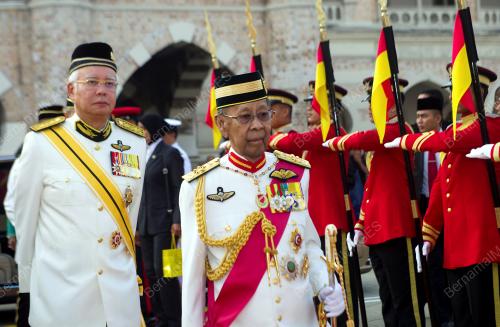KL01_31072015_PAHLAWAN