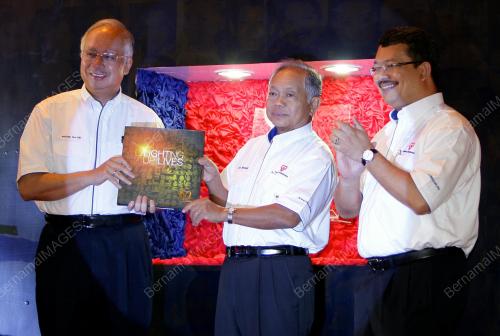 MOHD NAJIB TUN ABDUL RAZAK