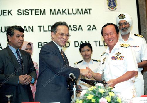 KL02-02-10-2000_TLDM-MIMOS_14012016