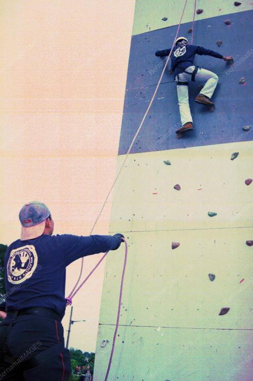 KL02-10_02_2001_CLIMBING_19012016