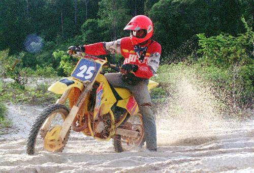 SUKAN BERMOTOR