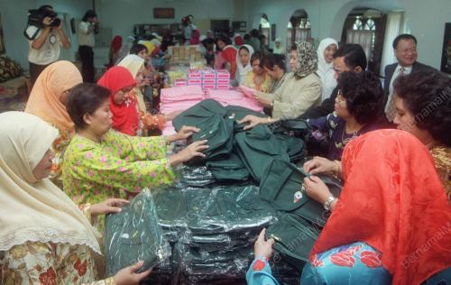 KL02-12_12_2000_BAKAT_KUIH_RAYA_15012016