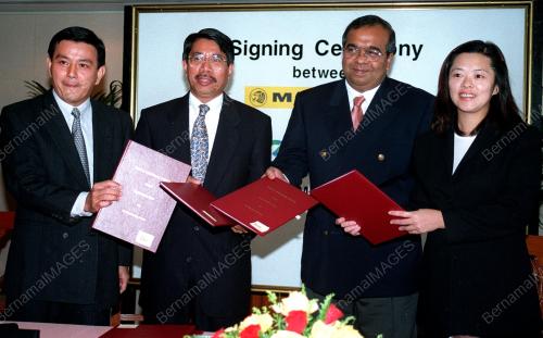 KL02-15_05_2000_MAYBANK_S_CEREM_07012016