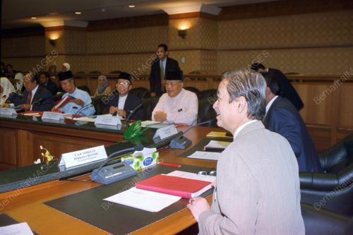 KL02-15_12_2000_TPM_MEETING_15012016