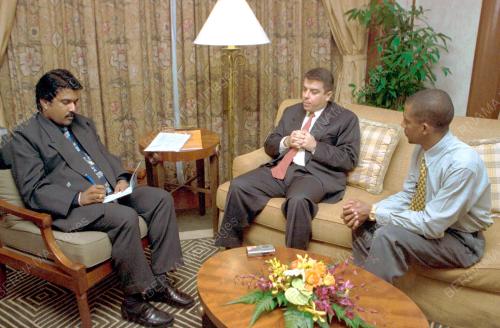 MENTERI LUAR CUBA