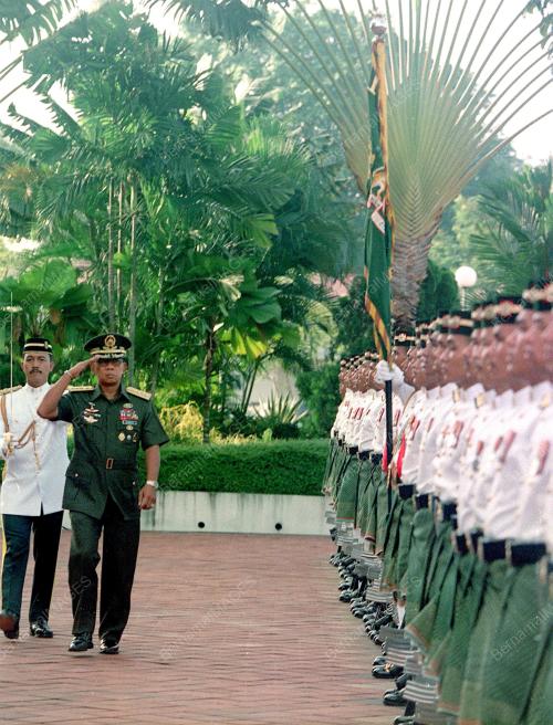 KL02-20_09_2000_GEN_FILIPINA_13012016