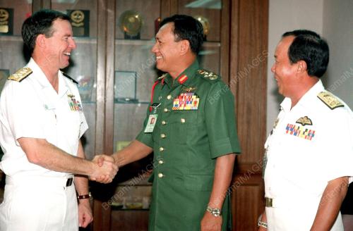 KL02-22_05_2000_PAT-US_NAVY_07012016