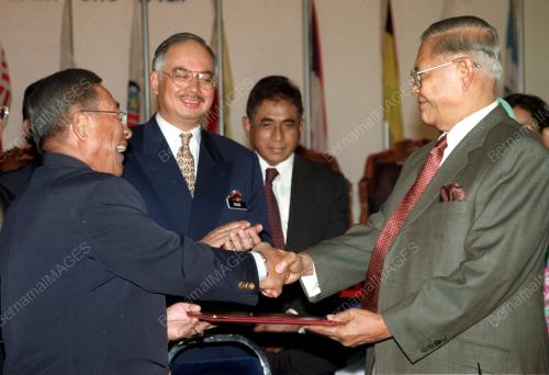 KL02-23_06_2000_NAJIB-MOU_08012016
