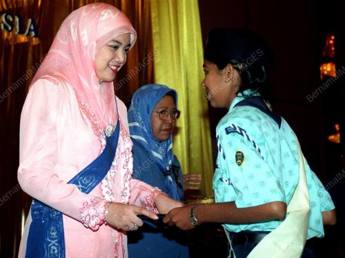 KL02-31_05_2000PERMAISURI_SIJIL_07012016