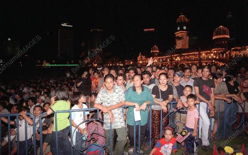 KL02-31_08_2000_ORANG_RAMAI_12012016