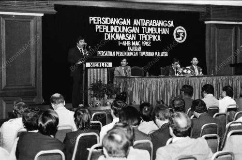 Rasmi Sidang Tanaman Tropika